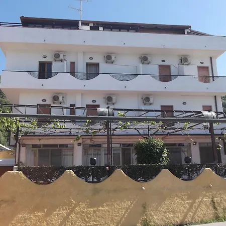 Il Vulcano 3* Tropea