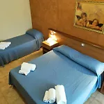 Отель Il Vulcano Тропея