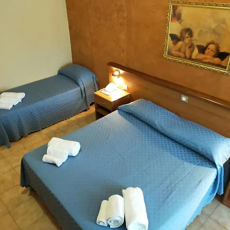 Отель Il Vulcano Тропея