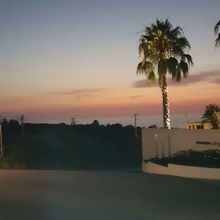 Отель Il Vulcano Тропея